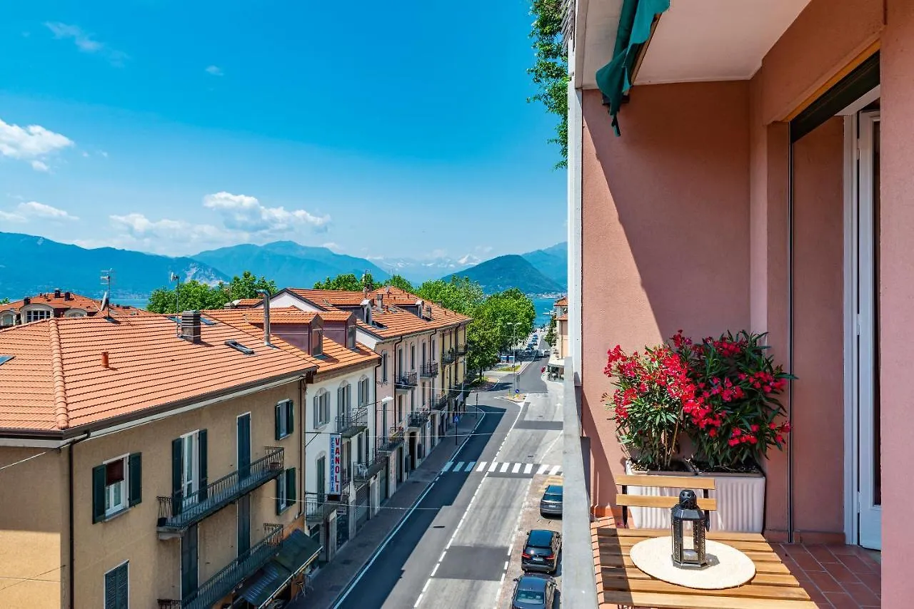 Labiena Lake Maggiore Laveno-Mombello Apartment